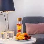 Luxury Old Town 아파트