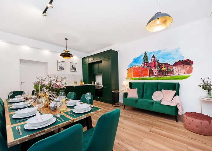 Luxury Old Town شقة *